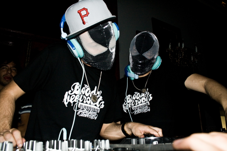 ついつい気になってしまう！ 被り物・マスクをしているDJたち12選 DAYSE