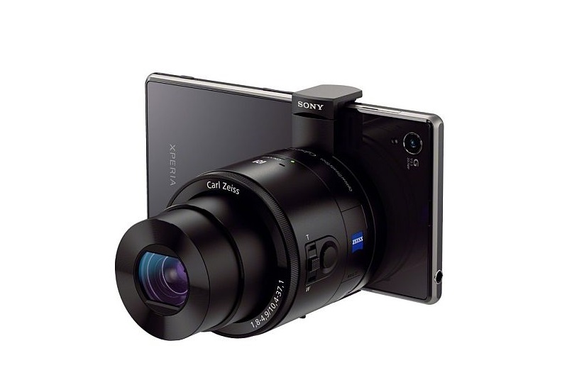 スマートフォンを一眼レフカメラのように拡張でき、単体でも撮影できるカメラ | SONY DSQ-QX10