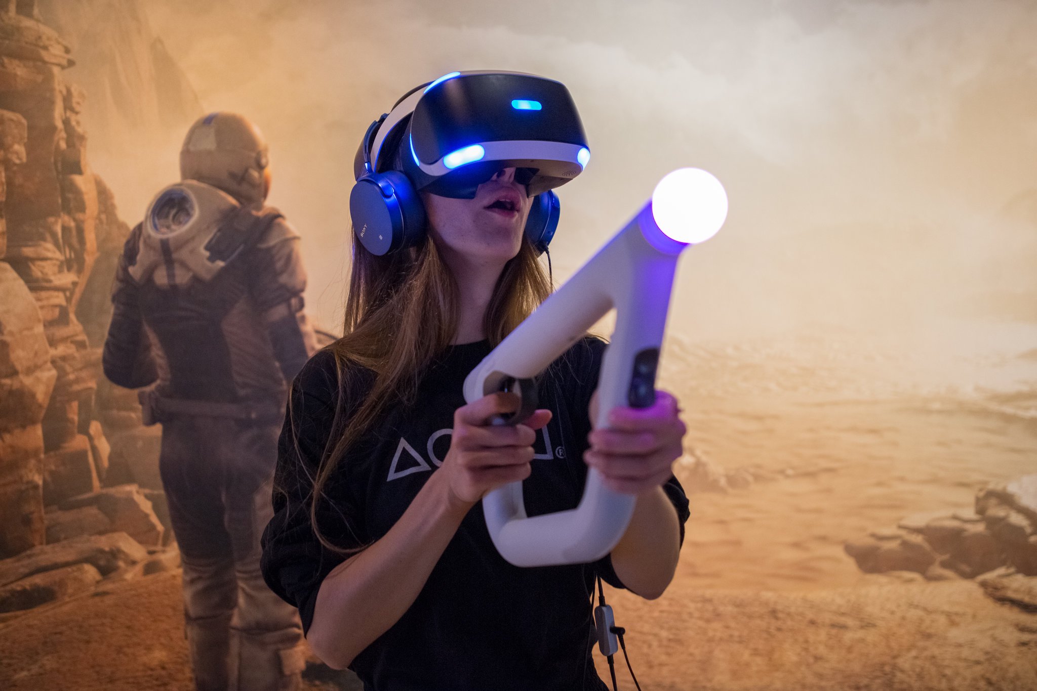 ガンコントローラーに初対応したPS VRの最新シューティングゲーム「Farpoint」