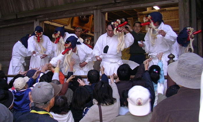 http://www.asakusaomatsuri.com
